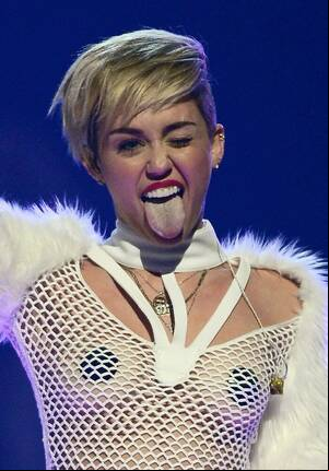Miley Cyrus Peeing Porn - Miley Cyrus Offered $1 Million Porn Film Deal And You Won't Believe What  She's Been Asked To Do! (VIDEO) | HuffPost UK Entertainment